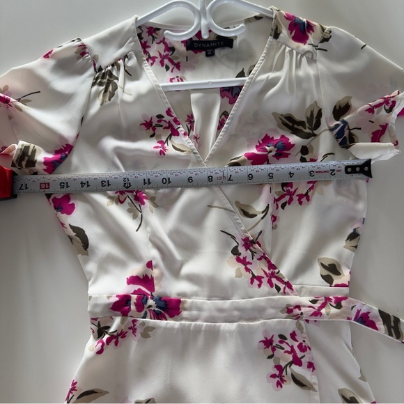 Dynamite Floral Wrap Summer Dress - Picture 8 of 9